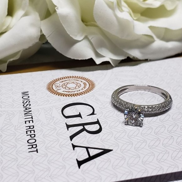 1 Carat Moissanite Solitaire Ring with 925 Sterling Silver Band - Picture 2 of 6